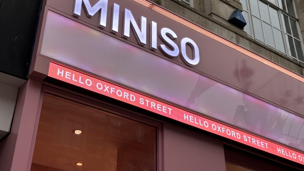 108028826 1725426940422 Gettyimages 1806053577 Minisoshopfront.jpeg