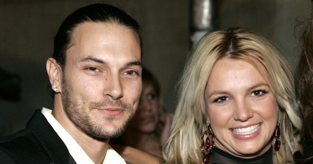 Britney Spears says ex Kevin Federline is ‘gaslighting’ after comments about her behavior 220812 kevin federline britney spears 2006 ac 639p c44389.jpg