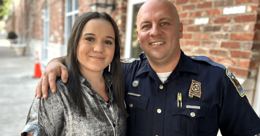 An Alabama woman was pulled over for speeding. Instead of a ticket, the trooper gave her life-changing advice. 1725666821717.png