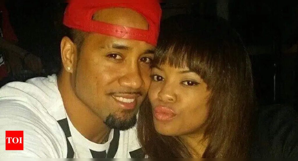 Jey Uso’s Luxurious Lifestyle: Private Villas, Net Worth, Exclusive Cars, and More | WWE News 1726088138 Photo.jpg