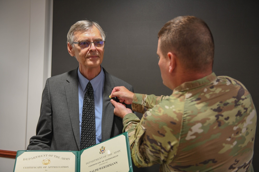 DVIDS – News – USACE Real Estate Division Chief celebrates 36-year career 1727614723 1000w Q95.jpg