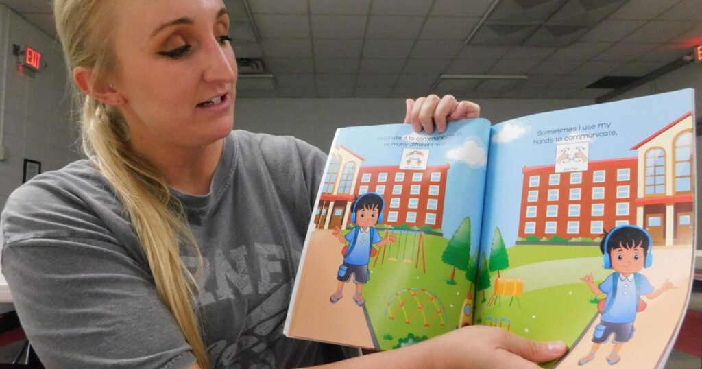 OKIE FROM MUSKOGEE: Advice to Easley sets career path | News 66f46cbddc994.image .jpg