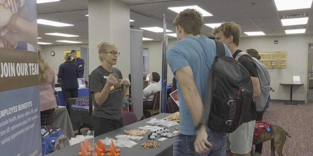 Northern State University hosts internship and career fair Ivfehtinbfbd3dd2jj4jikn6cy.jpg