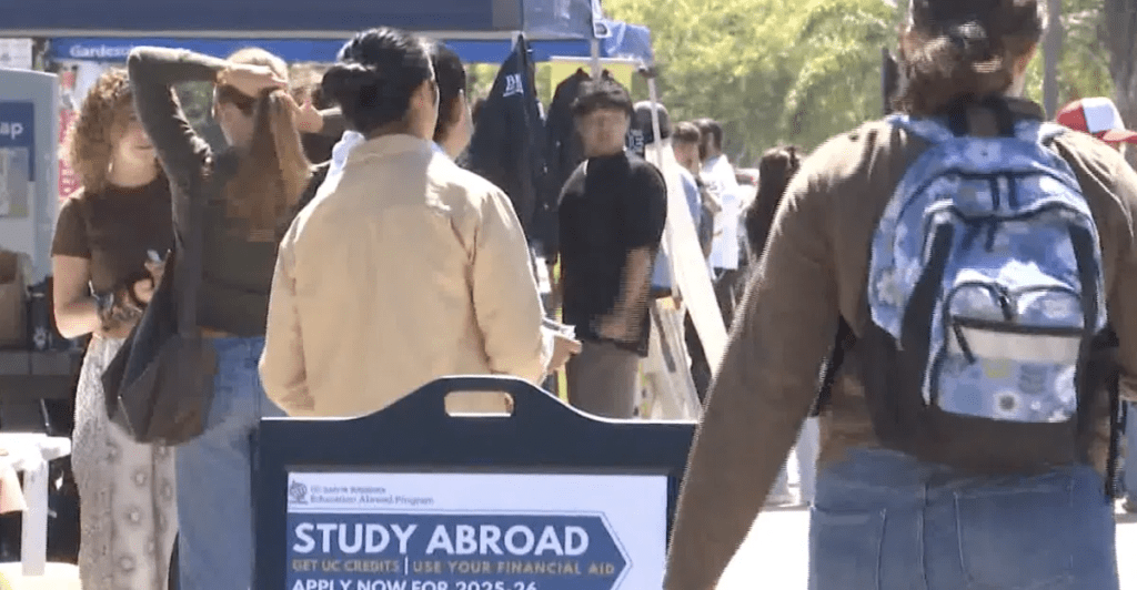 UCSB students set goals and lifestyle guidelines to get the most out of the new school year Screenshot 2024 09 26 At 6.00.16 Pm.png