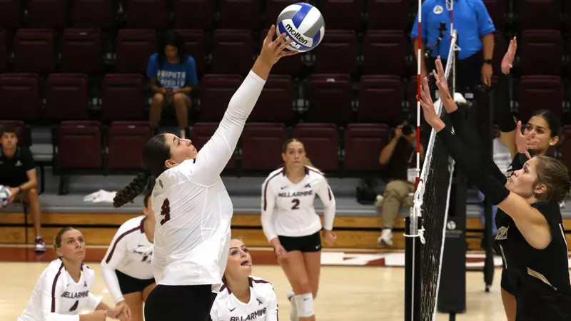Volleyball drops five-set heartbreak to SIUE as multiple Knights set new career-highs A29 Bl4u9127.jpg