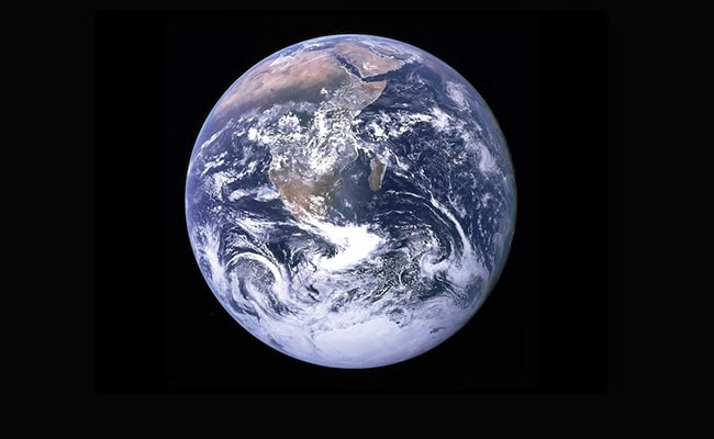 Earth To Get A Mini-Moon For 2 Months? All You Need To Know Naoo5i6 Earth Generic 625x300 08 October 22.jpg