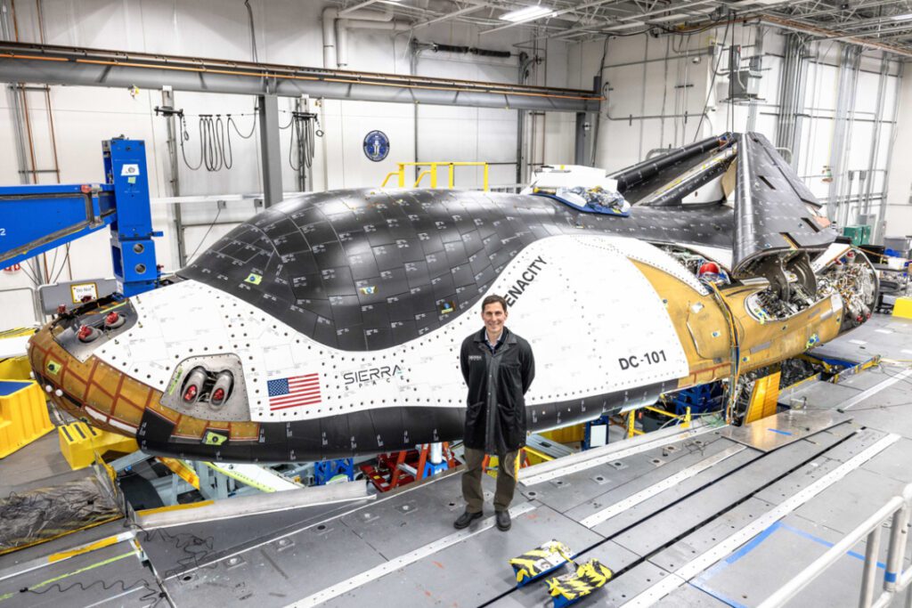 Alumni couple builds careers in space exploration and the arts – W&M News Polis 1260 1080x720.jpg