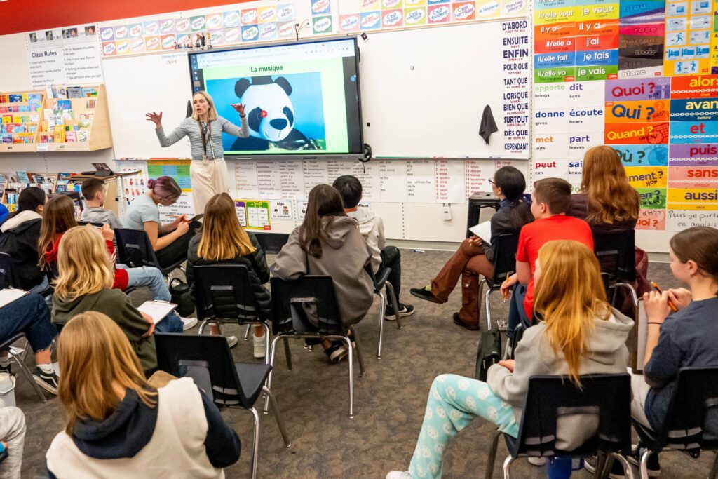 031224 Junior High School 08 2048x1365.jpg