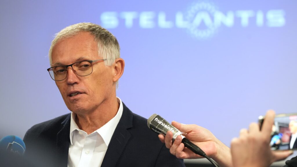 Stellantis files federal lawsuit against UAW union over strike threats 108042960 1727976899621 Gettyimages 2175544887 France Stellantis.jpeg