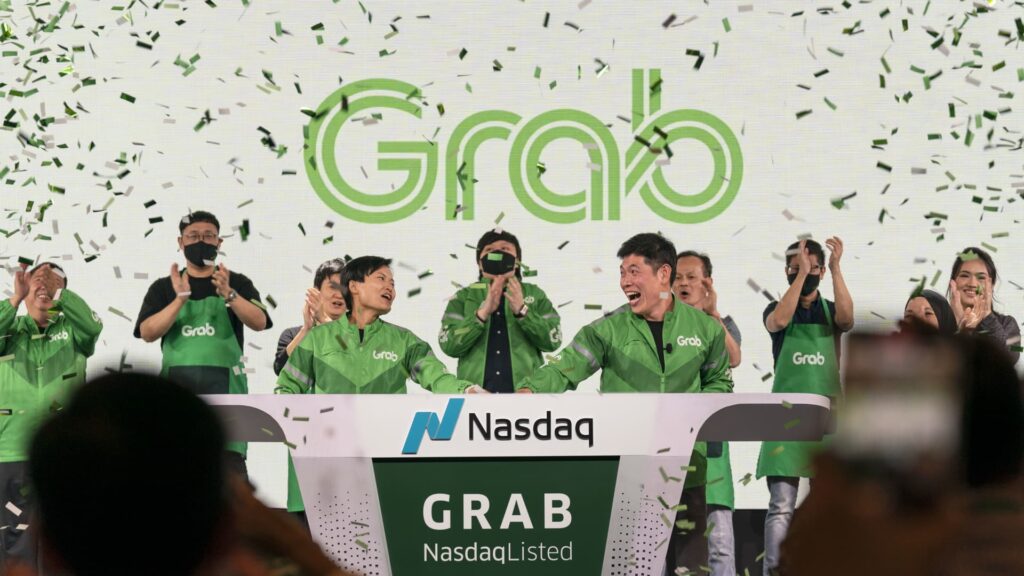 How I built a $2 billion a year super app called Grab: ’20 hour’ days 108043775 1728123652159 1 Grab Co Founders Ring The Opening Bell In Singapore As Grab Goes Public On.jpeg