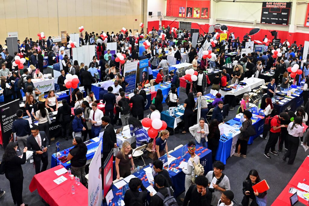 144 Fallcareerfair 960x640.jpg