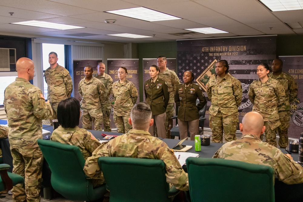 DVIDS – News – 4th Infantry Division Hosts Annual Career Counselor of the Year Competition 1729180765 1000w Q95.jpg