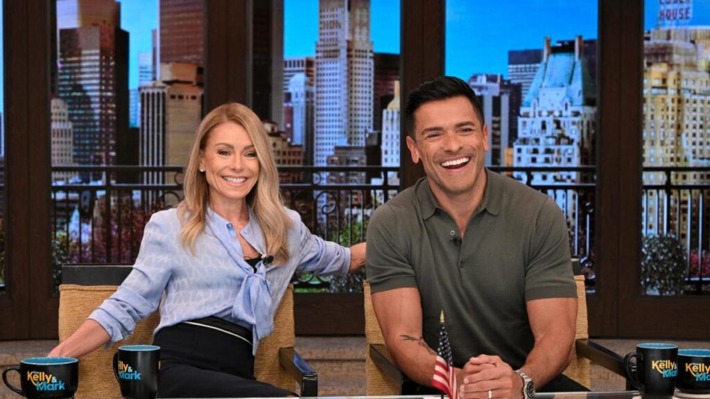 ‘Live’ Stars Kelly Ripa and Mark Consuelos Have Surprise Career News to Share 3c51b14bc2b6224e50c1080c49340bdd.jpeg