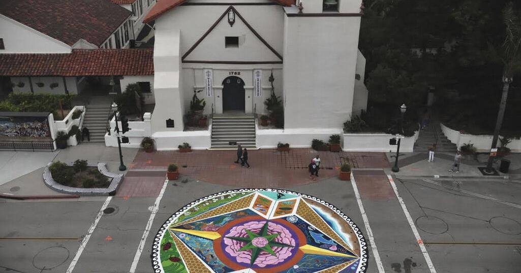 Ojai Valley NewsMandala Medicine Movement triples community tapestriesMandala Mavens are hitting the ground running again this year, with chalk
and paint in tow, as preparations for the 32nd Ojai Day Mandala….10 hours ago 66ff964823b4e.image .jpg