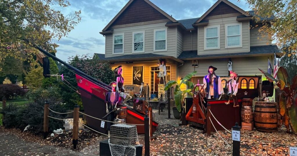 forestgrovenewstimes.comAhoy, Sherwood's Pirates of Pinehurst now underwayThe annual event, held on Pinehurst Street, includes animatronics, lights, 
fog, sound and video..18 hours ago 67006d090660d.image .jpg