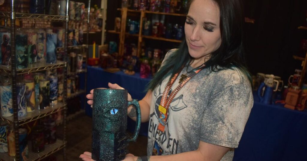 Third annual Giganticon draws pop culture fandom | Local News 6703217438e94.image .jpg
