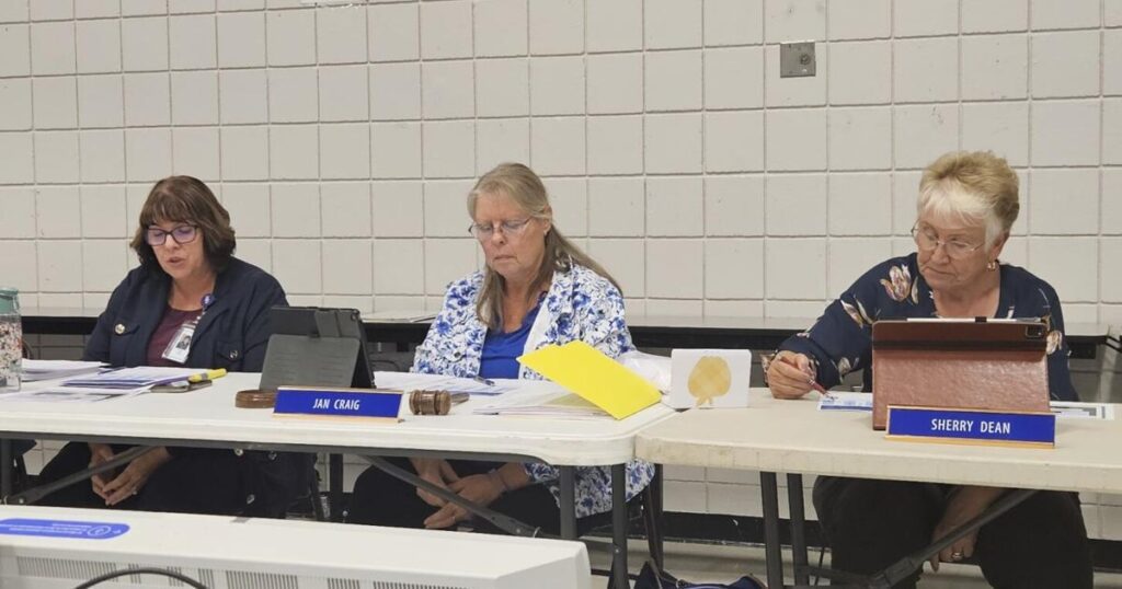 WV NewsUpshur County (West Virginia) Board of Education hears updates from Rock
Cave Elementary SchoolBUCKHANNON, W.Va. (WV News) — The Upshur County Board of Education received
updates on student progress at Rock Cave Elementary School….7 hours ago 6705c9c81370b.image .jpg