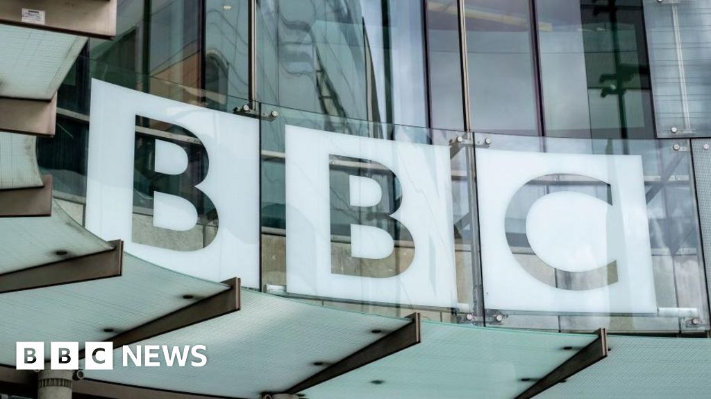 BBC News job losses aim to save £24m 7a25e660 8b0b 11ef 9fc1 91bac8153a18.jpg