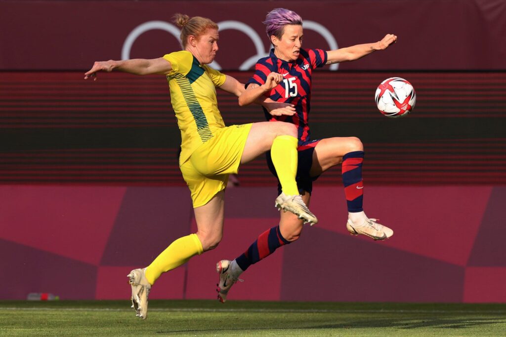 Rapinoe Polkinghorne Us Australia Soccer Football 2020 Tokyo Olympics.jpg