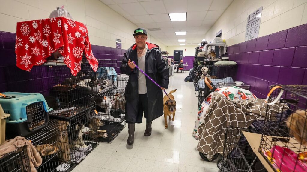 Florida schools to clean up to get ready for return after Milton Vrc57frrj3qg6afsooey2yi3fi.jpg