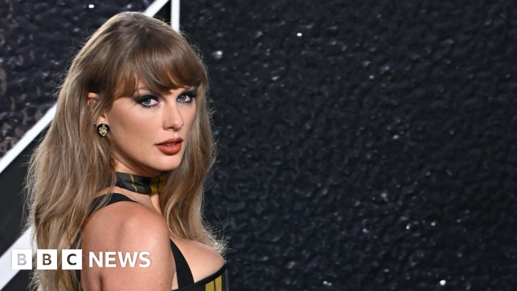 Taylor Swift lyrics ‘like classical texts’ Ecba52d0 9180 11ef 9cd8 E1d1bdca284a.jpg