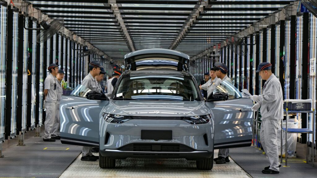 What a potential Nissan-Honda merger could mean for the auto industry 108077447 1734523737825 Gettyimages 2130007567 Vcg111488656211.jpeg