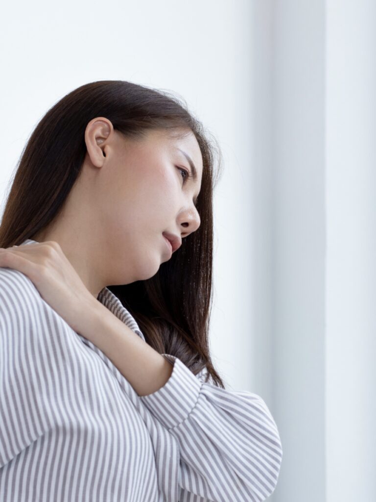 TimesOfIndia.com10 Hacks to reduce joint pain in winterWinter can exacerbate joint pain, making every activity a chore. It is possible to reduce discomfort by keeping warm, active, and following….11 hours ago 116495800.jpg