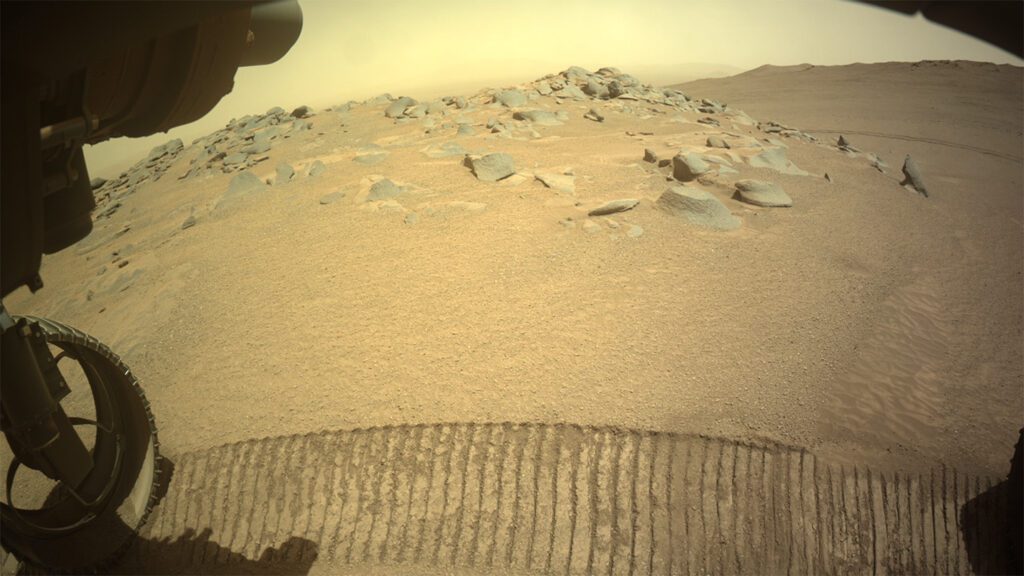 NASA’s Perseverance rover found a new potential setting for Martian life 121224 No Jezero Feat.jpg