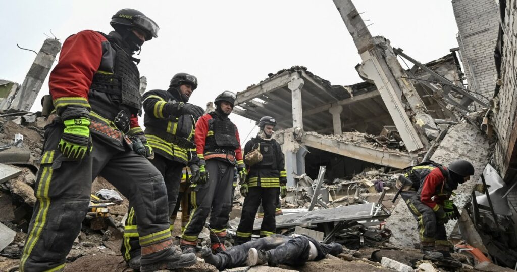 2024 12 11t125931z 1184327100 Rc2xmbanawao Rtrmadp 3 Ukraine Crisis Attack Zaporizhzhia 1733969722 7.jpeg