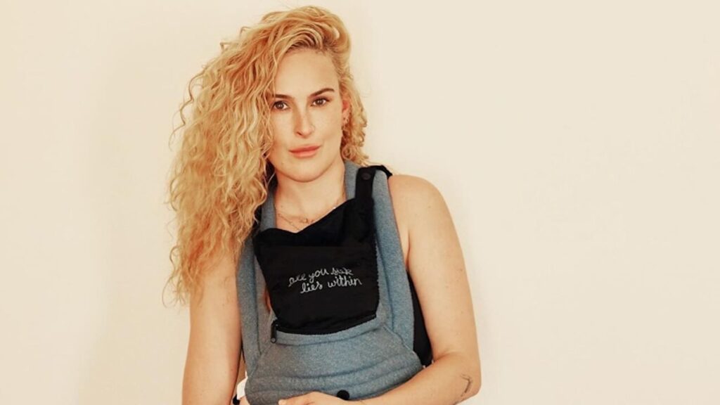 Rumer Willis opens up about daughter Louetta’s health issues: ‘the hardest thing I have ever had to witness’ 20c720661f7c Rumer Willis Baby Carrier.jpg