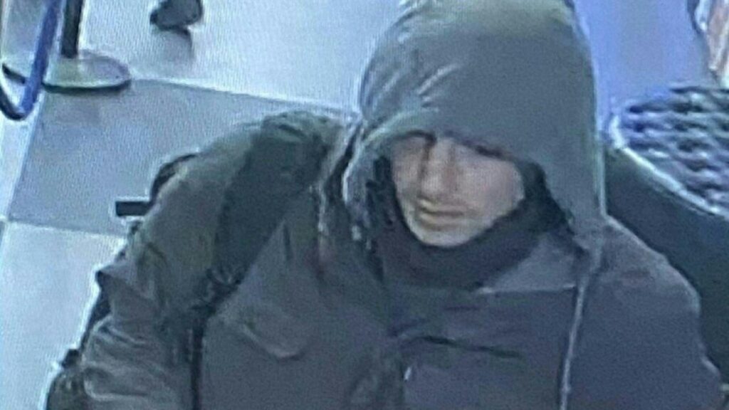 US police release images of person of interest in UnitedHealth CEO’s murder | Crime News Afp 20241205 36pl8ty V2 Highres Uscrimehealth 1733448792.jpg