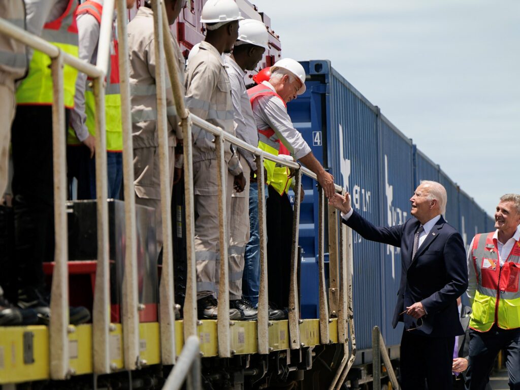 Clean Wide Thumb Biden Visits Lobido Corridor 1733342947.jpg