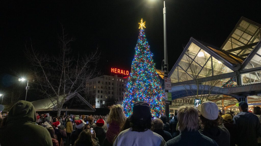 Lifestyle Lookout: Improv comedy, folk music, a festive 5k race and more this weekend in Whatcom County Dsc05378.jpg