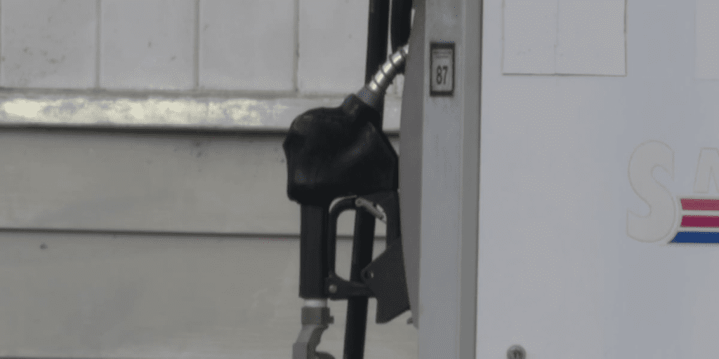 New study finds lead gasoline linked to mental health issues Sdfn2sqgvffhfdqknheojsqqvm.png