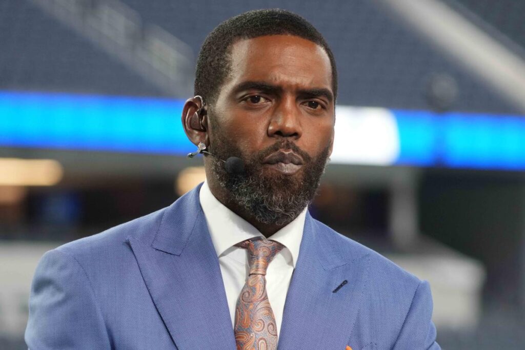 Randy Moss’ son angrily pushes back on report of father’s health issues Ee7fb6194989e456e12b7e45e98904d9.jpeg