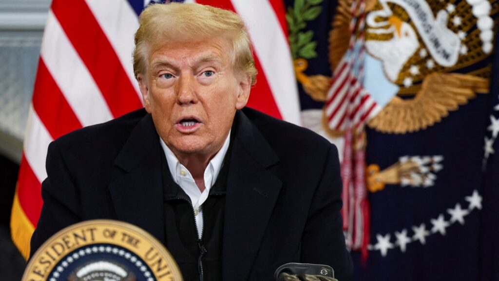 108092130 17377374302025 01 24t164722z 1427537025 Rc2agcaqxhlu Rtrmadp 0 Usa Trump.jpeg