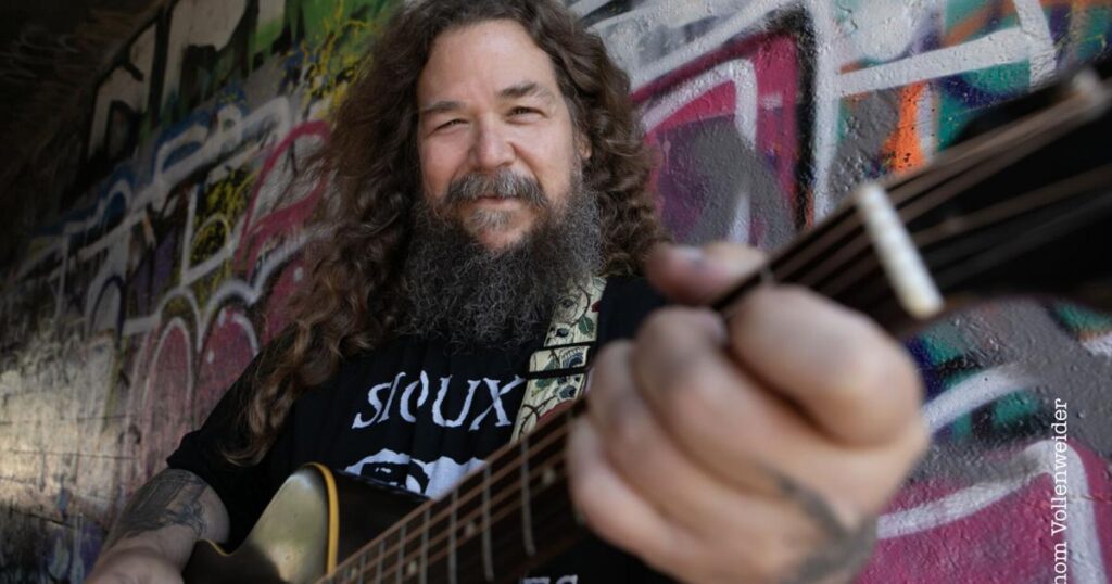 Singer-songwriter Jeffery Alan Berkley returns to Fiddlers Crossing | Lifestyle 6796acac3effd.image .jpg