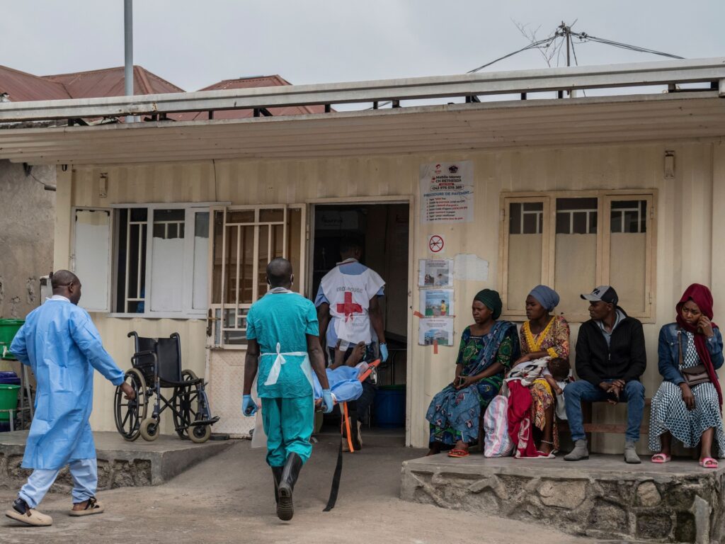 Many bodies on the streets, hospitals struggling as Goma battles intensify | United Nations News Ap25028326680925 1738062134.jpg