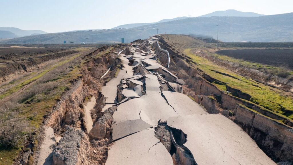 Scientists find hidden mechanism that could explain how earthquakes ‘ignite’ Btlmwjvhv5qquxpzswh3qj 1200 80.jpg