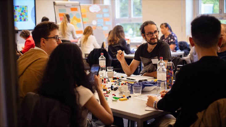 Global Health as a Topic of Two EUGLOH Events : Newsroom : University of Hamburg Hra Workshop 240926 76 733x414 Ffd8593e4a78b8aa363c9c93950f704a99c9a442.jpg