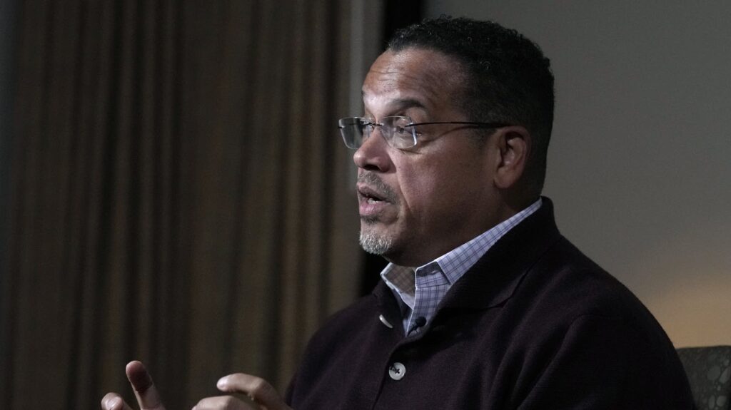 2953ad 20240731 Keith Ellison 2000.jpg