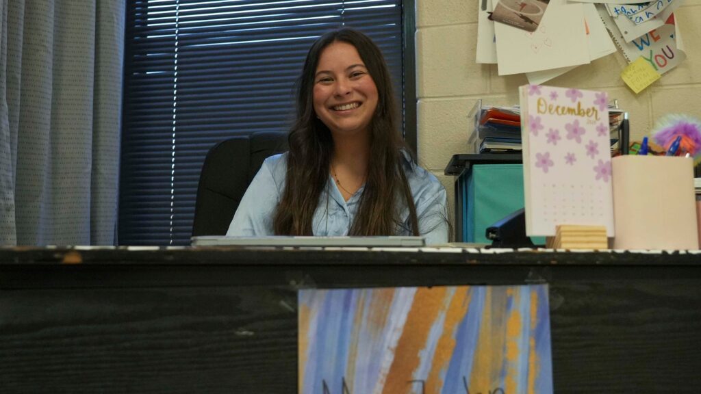 76942316007 Kns 20241211 Kcs Teacher Lauryn Zhan Aa 3.jpg