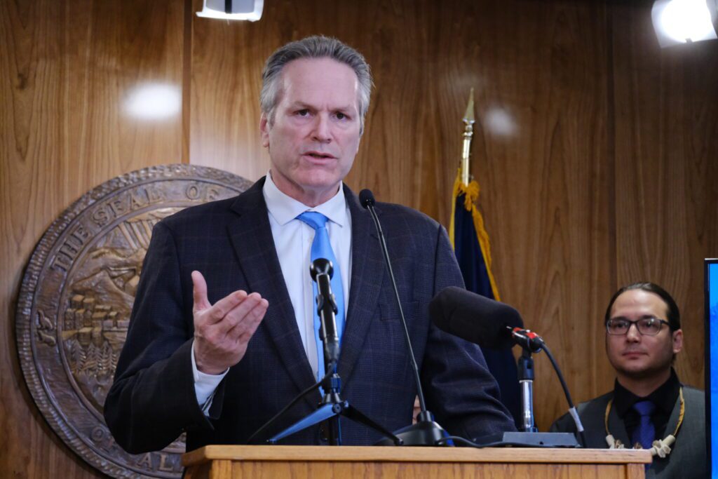 Govdunleavy Corinnesmith 2048x1365.jpg