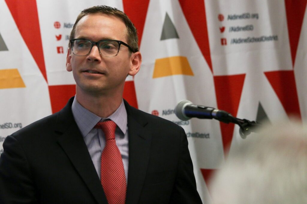 Texas Education Agency cleared to release 2023 school accountability ratings, appeals court rules – Houston Public Media Tea Commissioner Mike Morath 1200x800.jpg