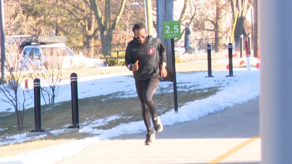 Indianapolis runner inspires other Black men to adopt healthy lifestyle D2105c84 46da 4b53 B7ce Ebd20b761cbb 1140x641.jpg