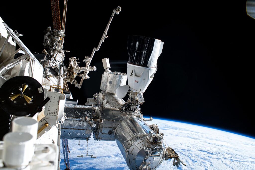 Keeping Crews Healthy Farther Away from Earth Key Station Research Topic Iss072e488017large.jpg