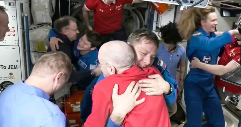 NASA’s stuck astronauts welcome their newly arrived replacements to the space station 250316 nasa stuck astronauts vl 1200p 541397.jpg