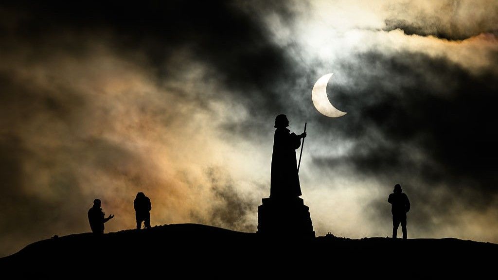 Partial solar eclipse delights skywatchers around the world (photos) 55ypssr28ygpqfjjb7xbw5 1200 80.jpg