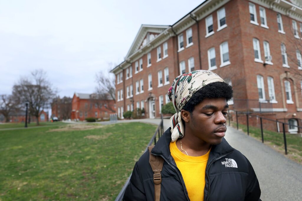 Higher ed leaders fear detainments and research cuts will deter international students Lpmndghgimaj7h3eht32wrpqb4.jpg