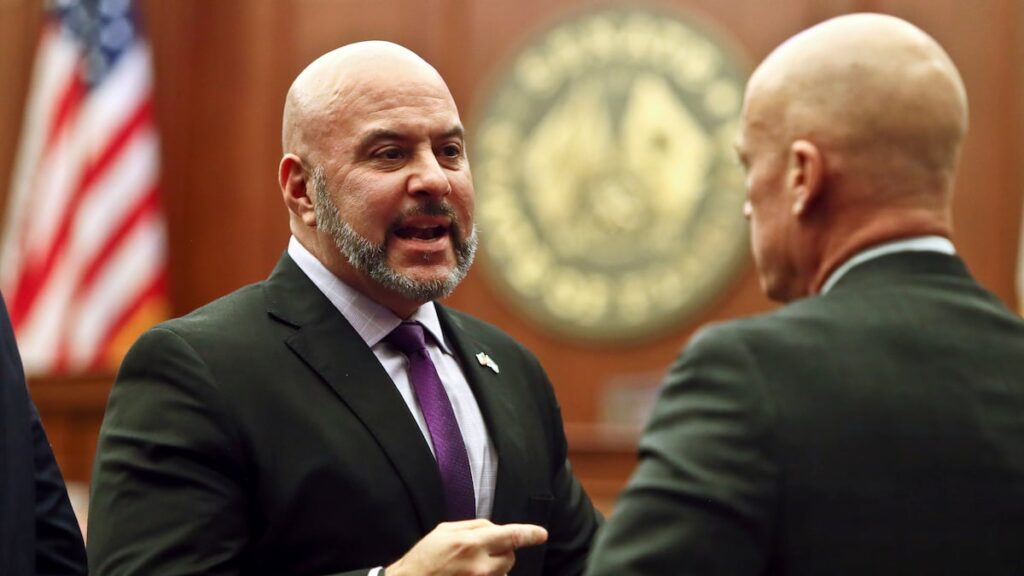 Should Florida put school board term limits in the state constitution? P4oalpare5tsw26izkox7r2kuy.jpg